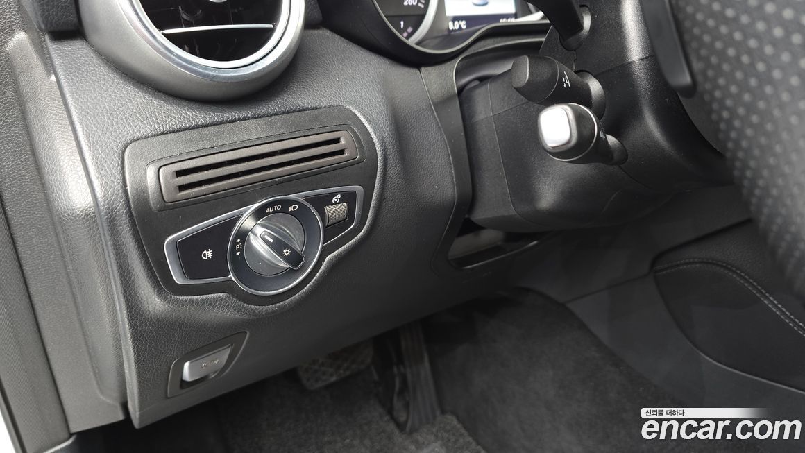 Mercedes-Benz GLC-Class 2019