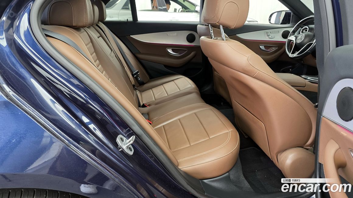 Mercedes-Benz E-Class 2021