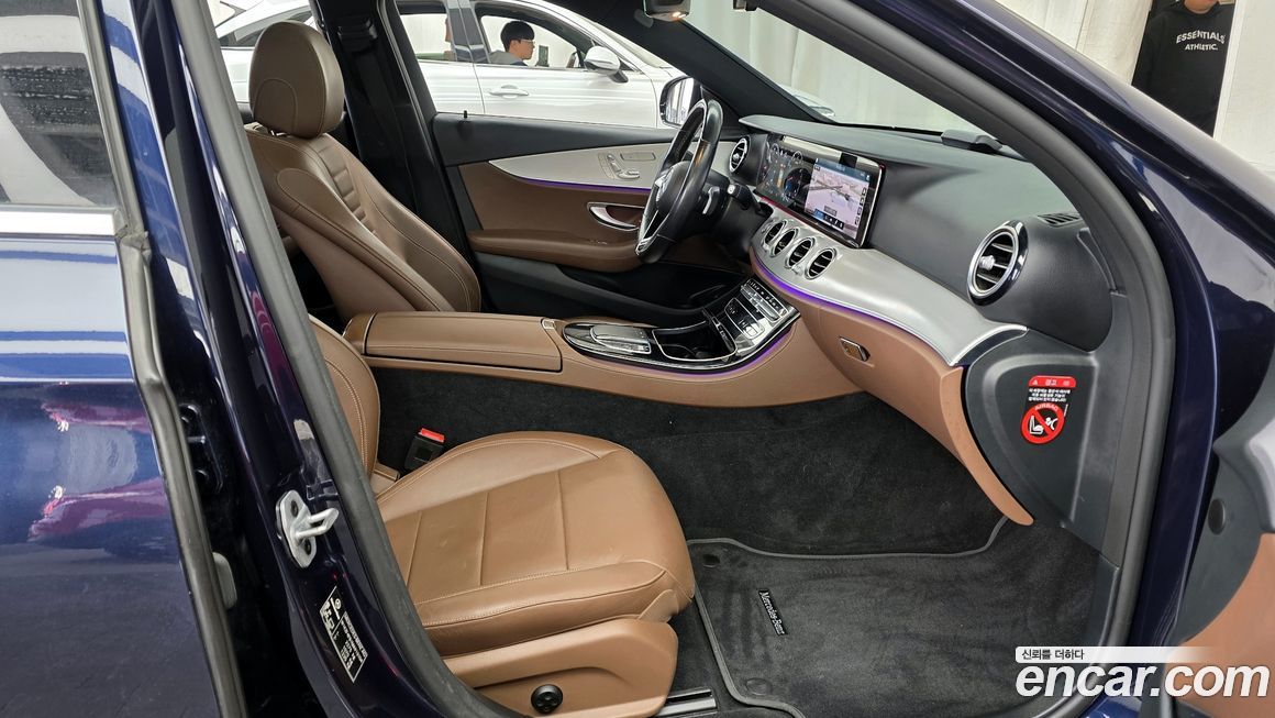 Mercedes-Benz E-Class 2021