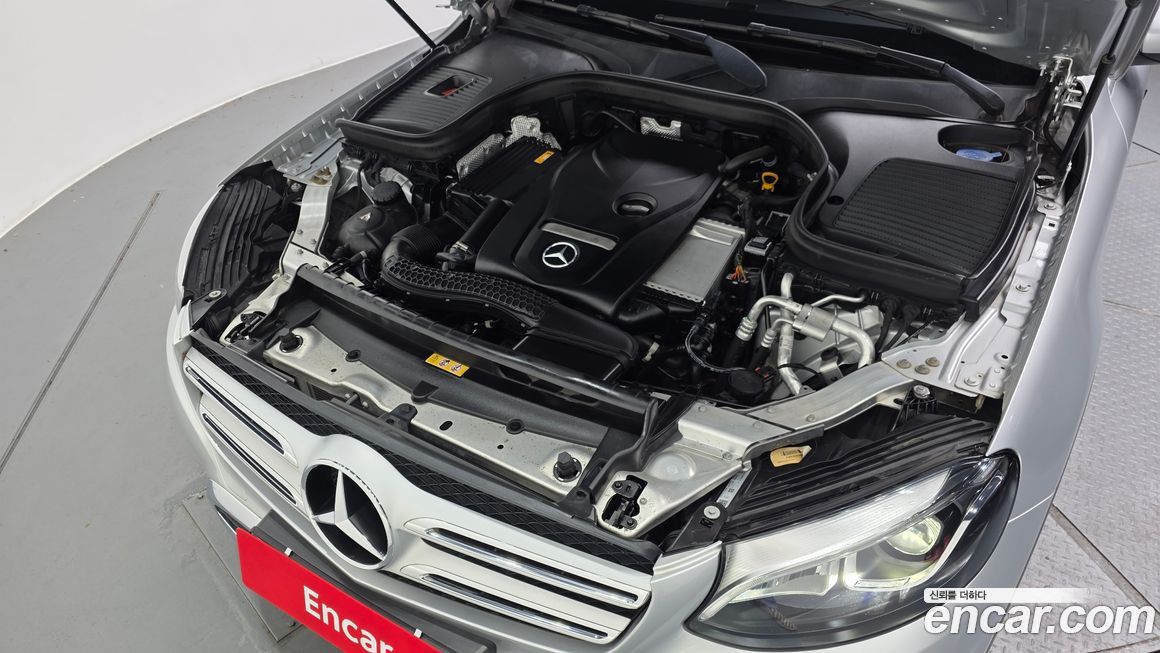 Mercedes-Benz GLC-Class 2019