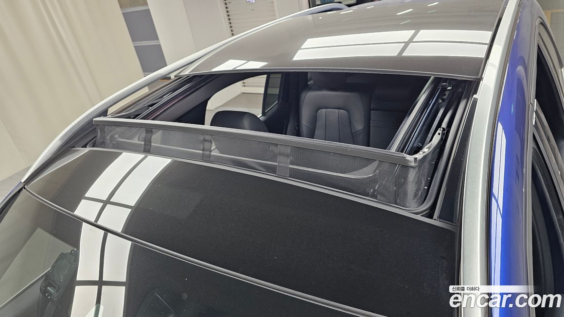 Mercedes-Benz GLB-Class 2021