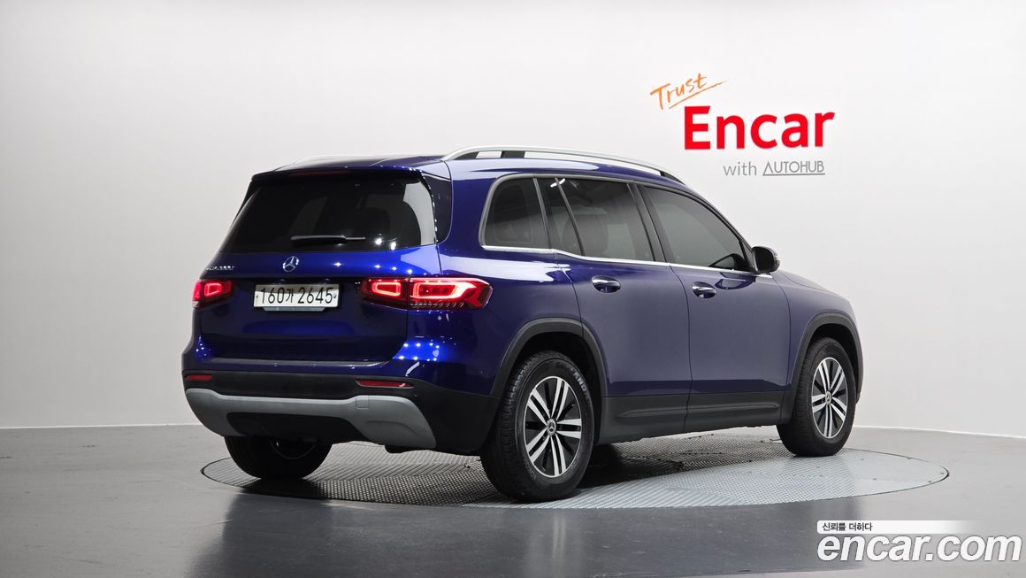 Mercedes-Benz GLB-Class 2021