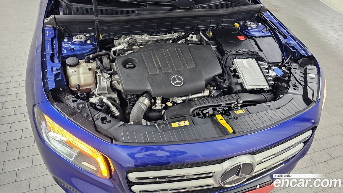 Mercedes-Benz GLB-Class 2021