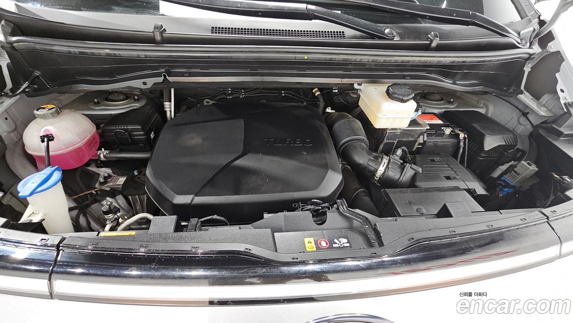 Hyundai Staria 2022