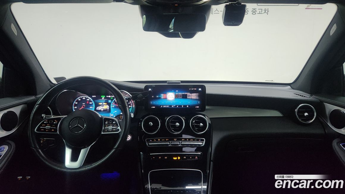 Mercedes-Benz GLC-Class 2021