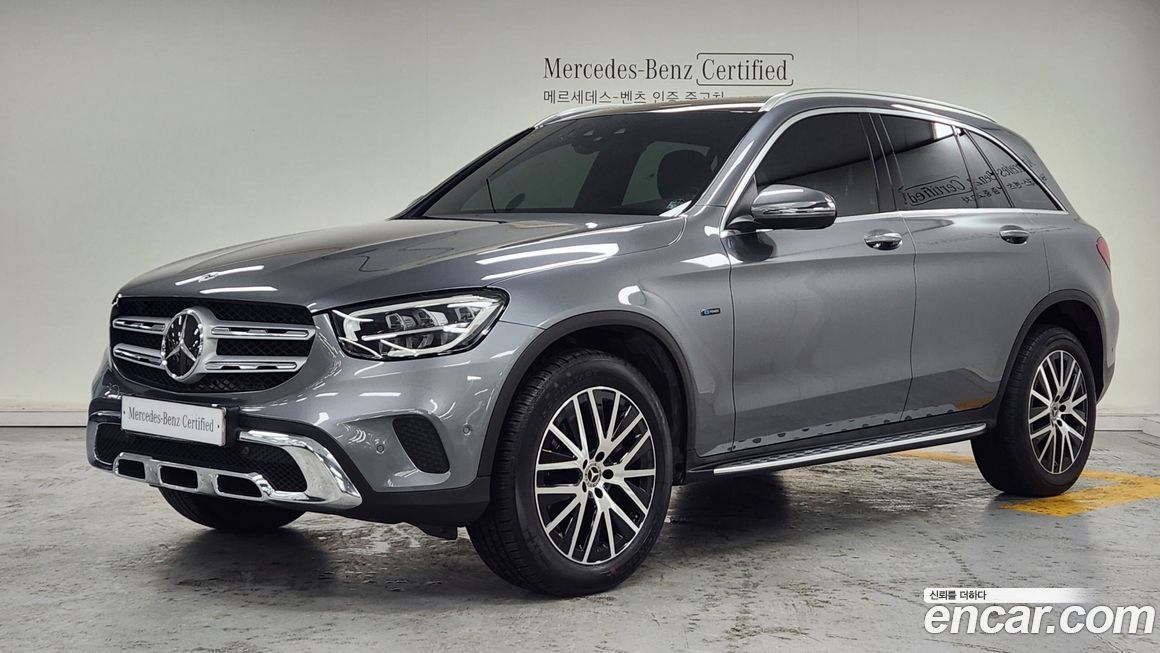 Mercedes-Benz GLC-Class 2021