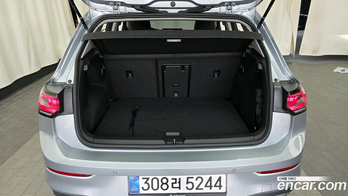 Volkswagen Golf 2025