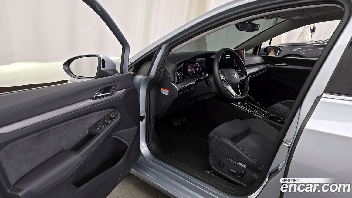 Volkswagen Golf 2025