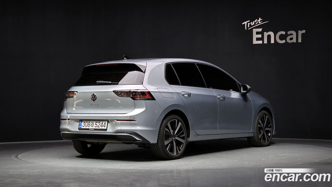 Volkswagen Golf 2025