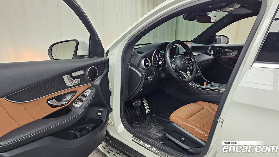 Mercedes-Benz GLC-Class 2020