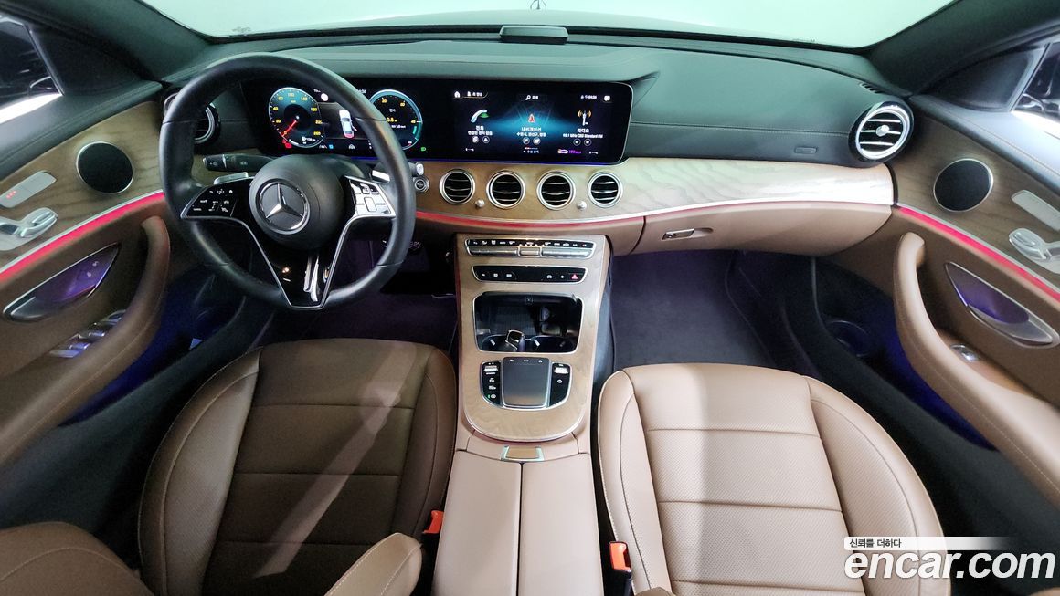 Mercedes-Benz E-Class 2021