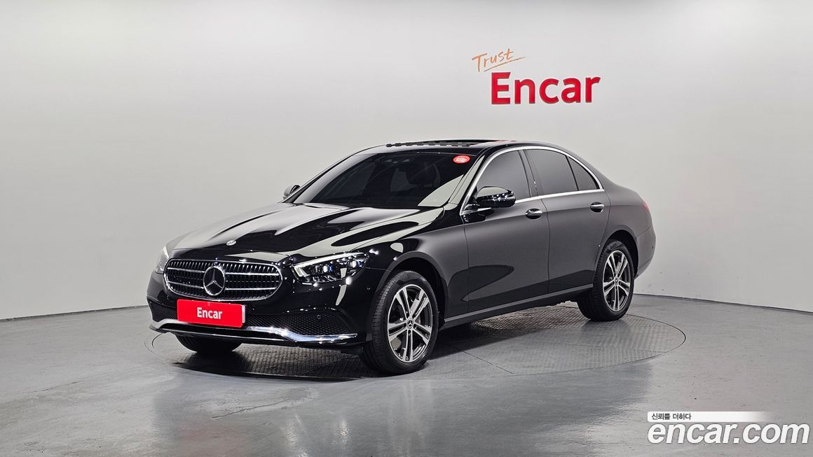 Mercedes-Benz E-Class 2022