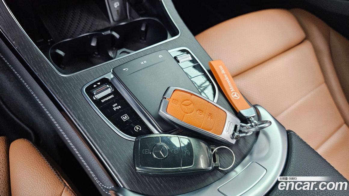 Mercedes-Benz GLC-Class 2020