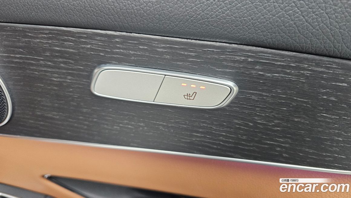 Mercedes-Benz GLC-Class 2020