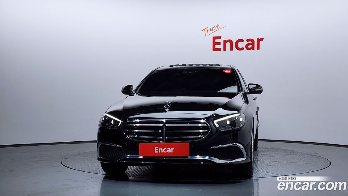 Mercedes-Benz E-Class 2021