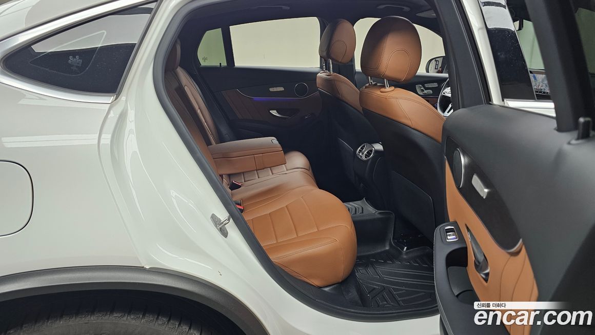 Mercedes-Benz GLC-Class 2020