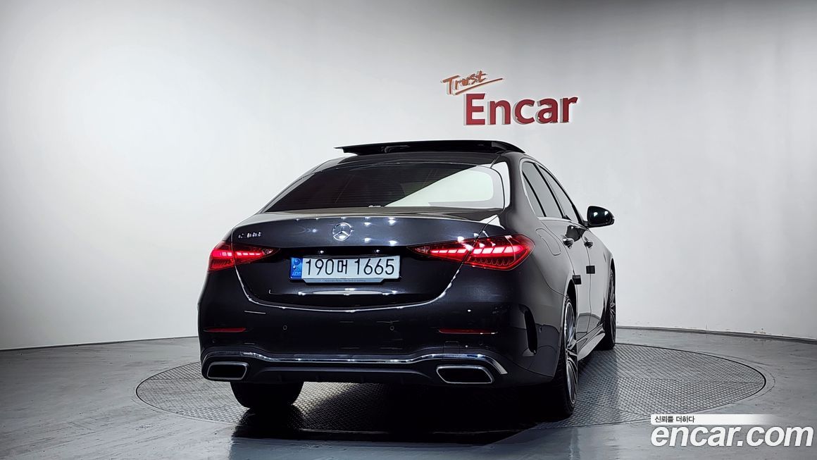 Mercedes-Benz C-Class 2022