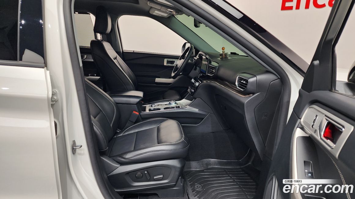 Ford Explorer 2023