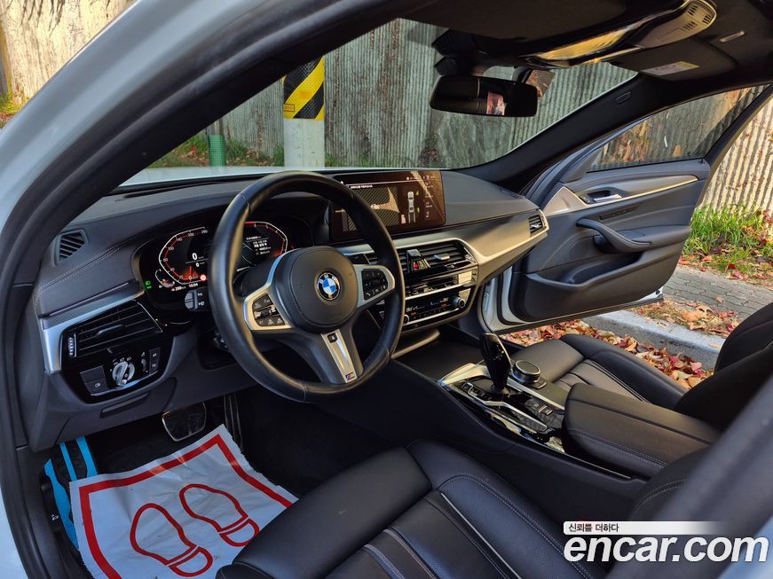 BMW 5-Series 2022