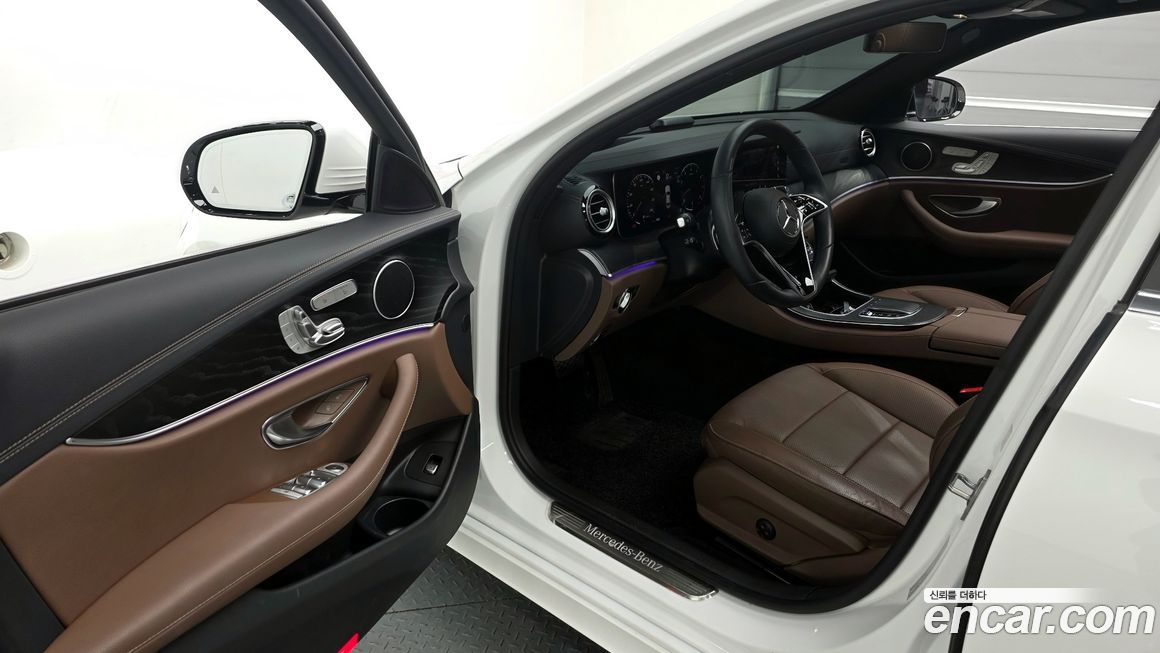 Mercedes-Benz E-Class 2023