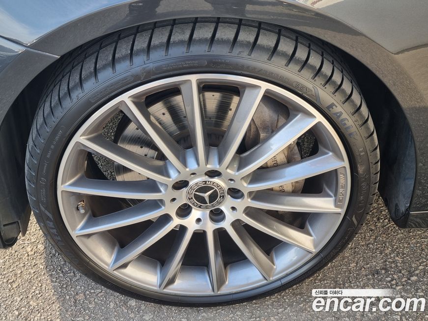 Mercedes-Benz E-Class 2021