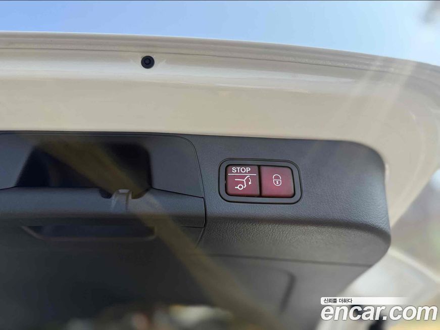 Mercedes-Benz EQB 2023