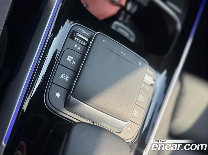 Mercedes-Benz EQB 2023