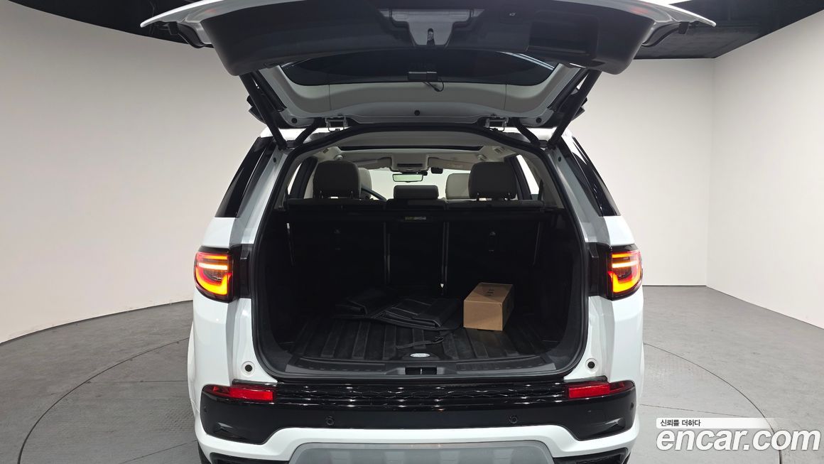Land Rover Discovery Sport 2025