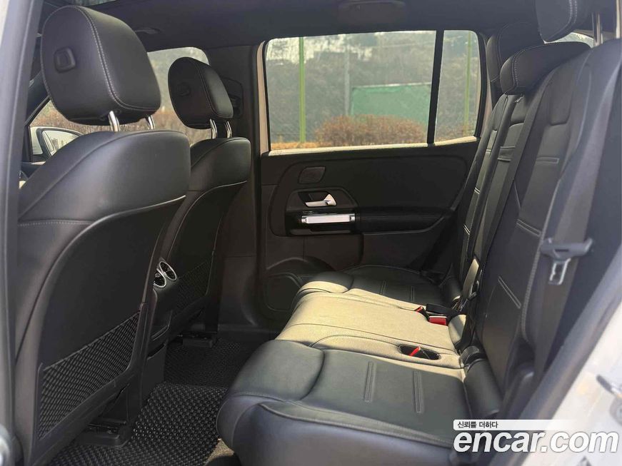 Mercedes-Benz EQB 2023