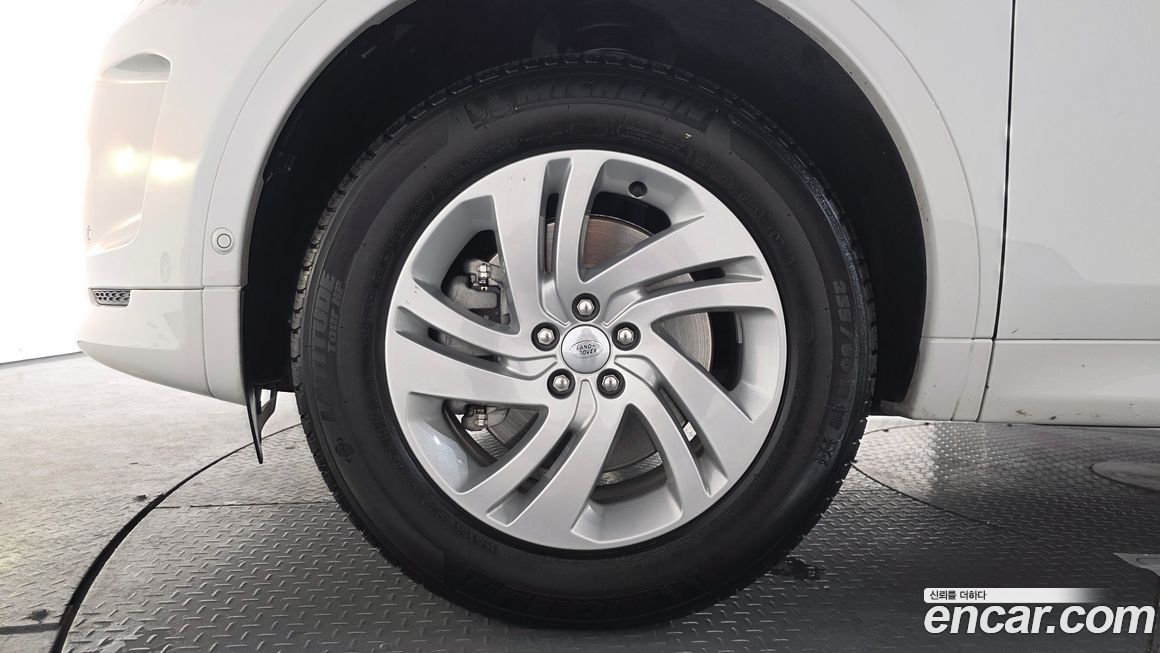 Land Rover Discovery Sport 2025