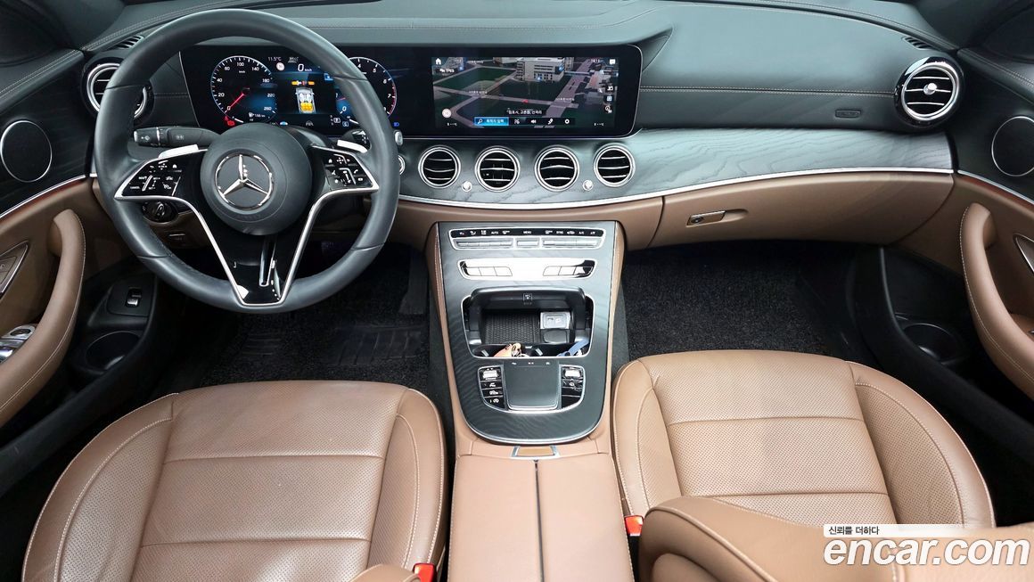 Mercedes-Benz E-Class 2023