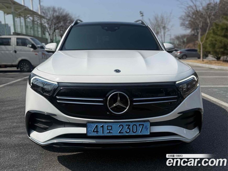 Mercedes-Benz EQB 2023
