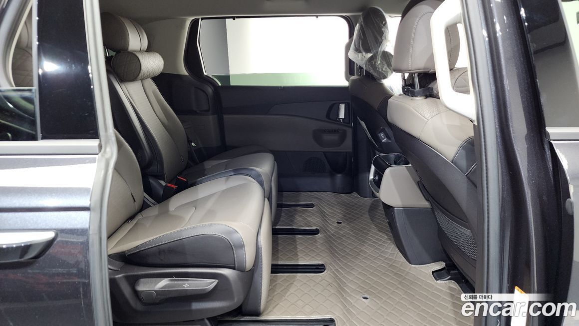 Kia Canival 2025
