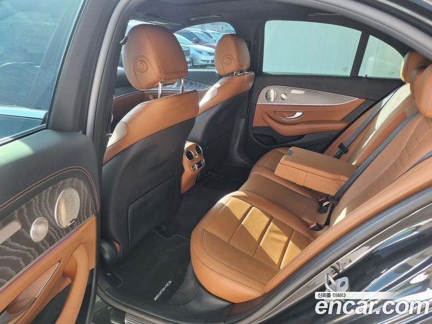 Mercedes-Benz E-Class 2021