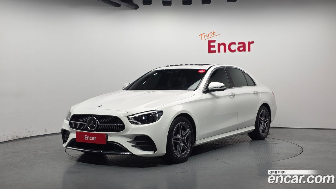 Mercedes-Benz E-Class 2023