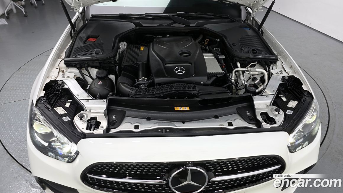 Mercedes-Benz E-Class 2023