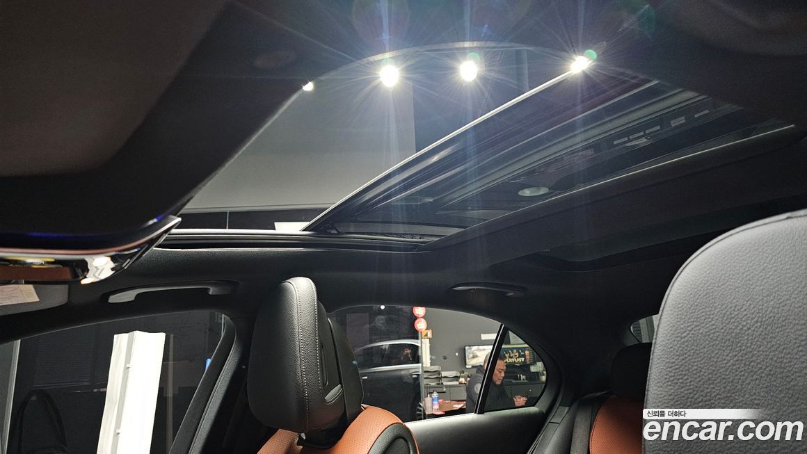 Mercedes-Benz C-Class 2023