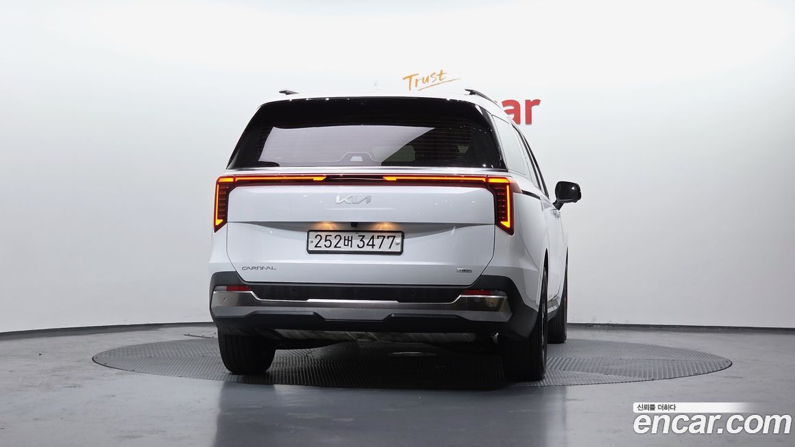 Kia Canival 2024