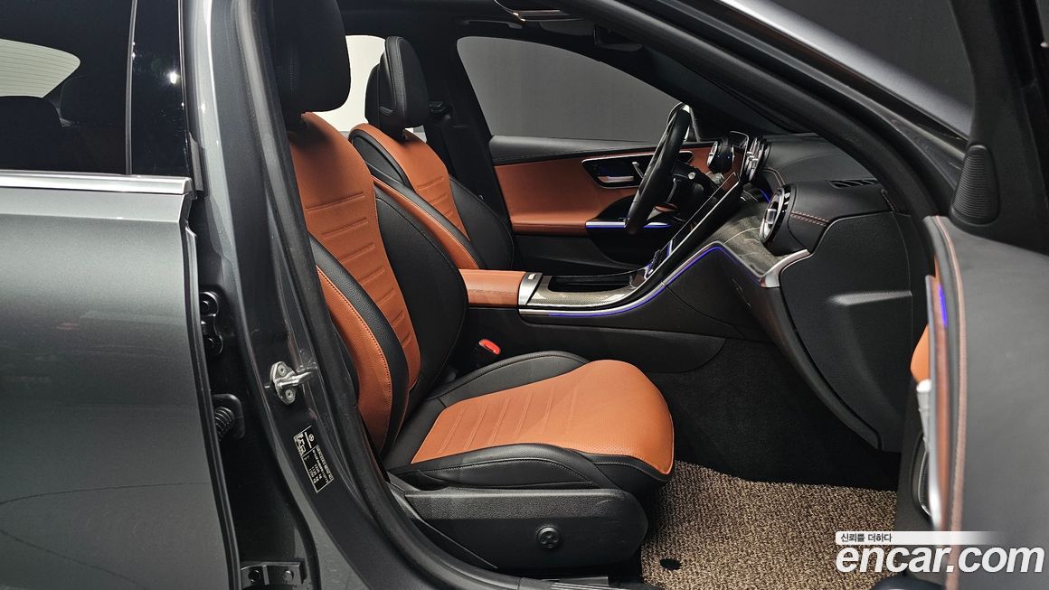 Mercedes-Benz C-Class 2023
