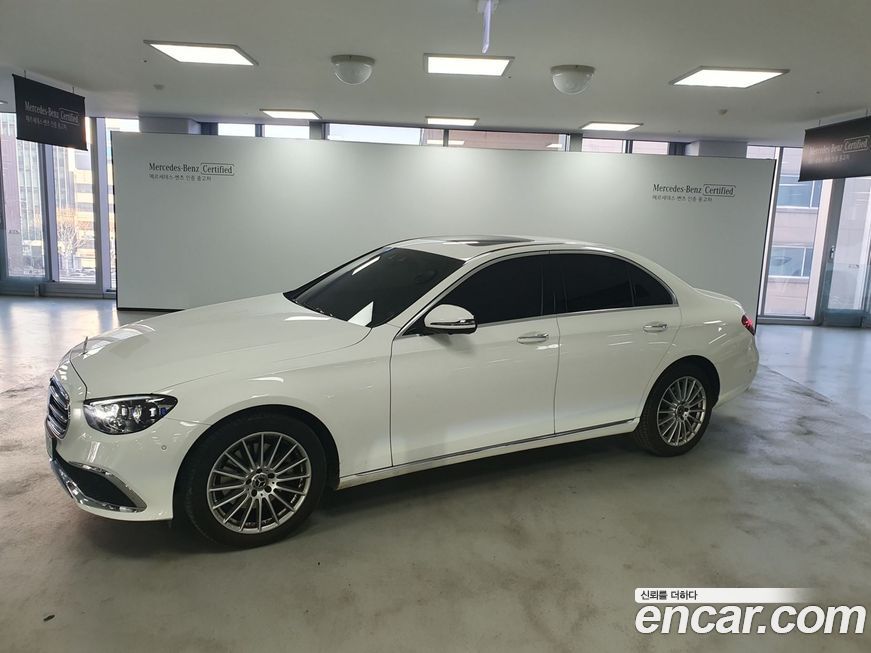 Mercedes-Benz E-Class 2023