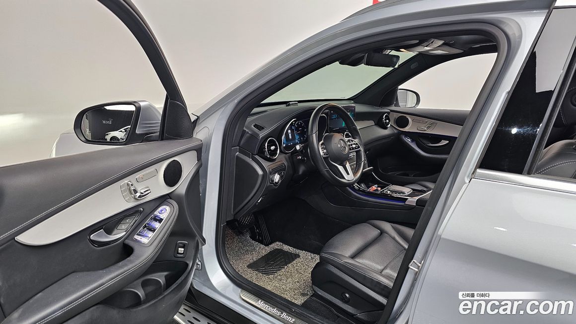 Mercedes-Benz GLC-Class 2022