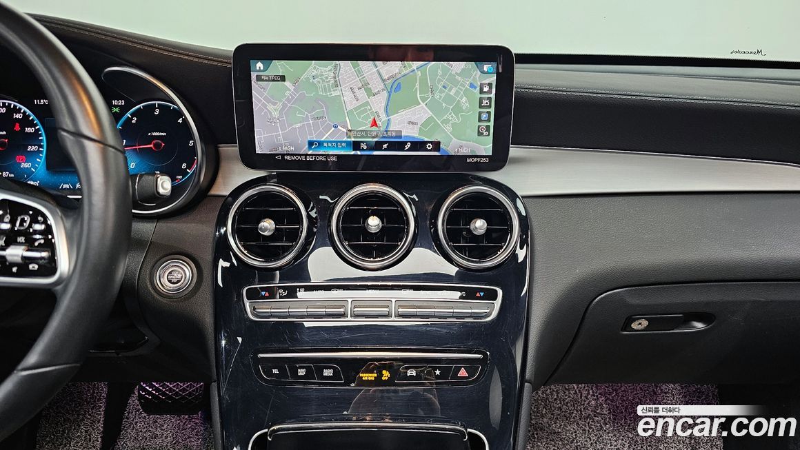 Mercedes-Benz GLC-Class 2022