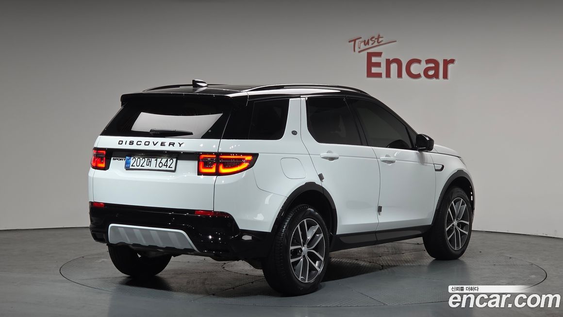 Land Rover Discovery Sport 2025