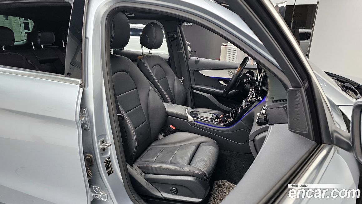 Mercedes-Benz GLC-Class 2022