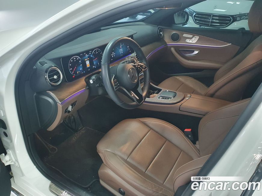 Mercedes-Benz E-Class 2023