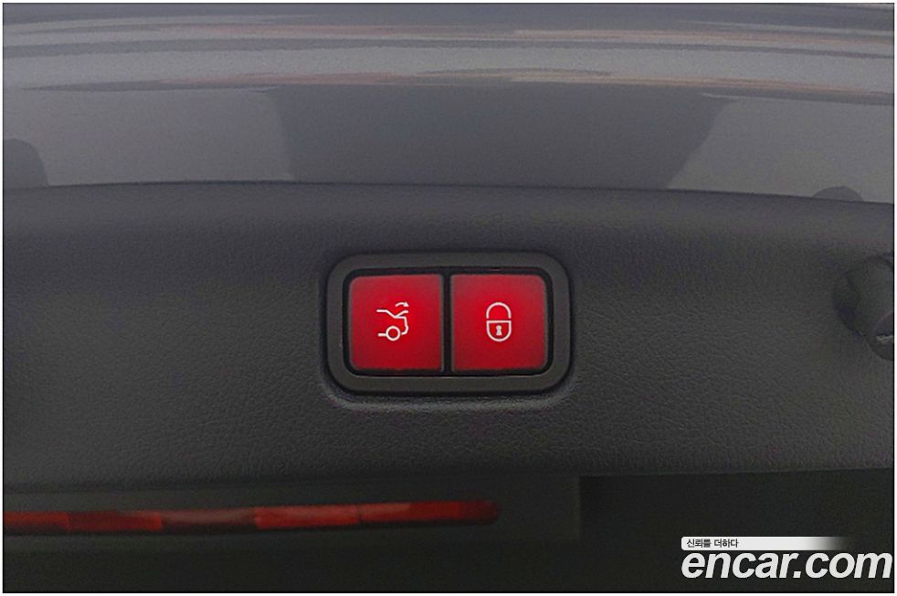 Mercedes-Benz C-Class 2023