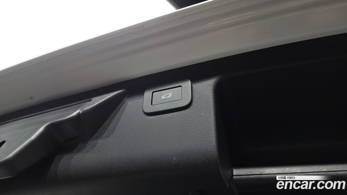 Land Rover Discovery Sport 2025