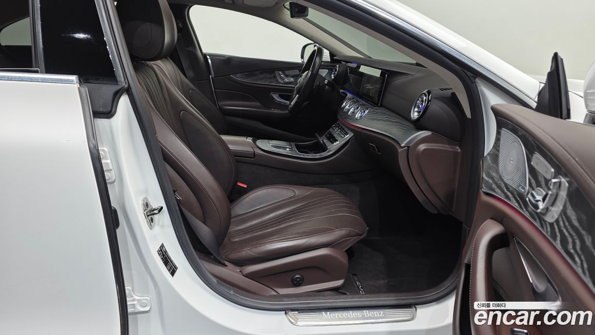 Mercedes-Benz CLS-Class 2021