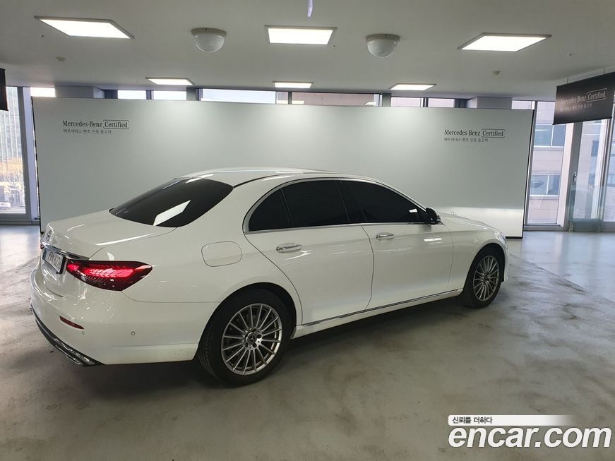 Mercedes-Benz E-Class 2023