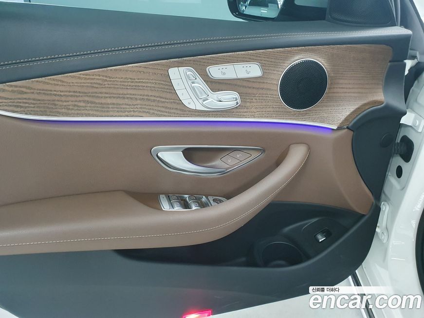 Mercedes-Benz E-Class 2023